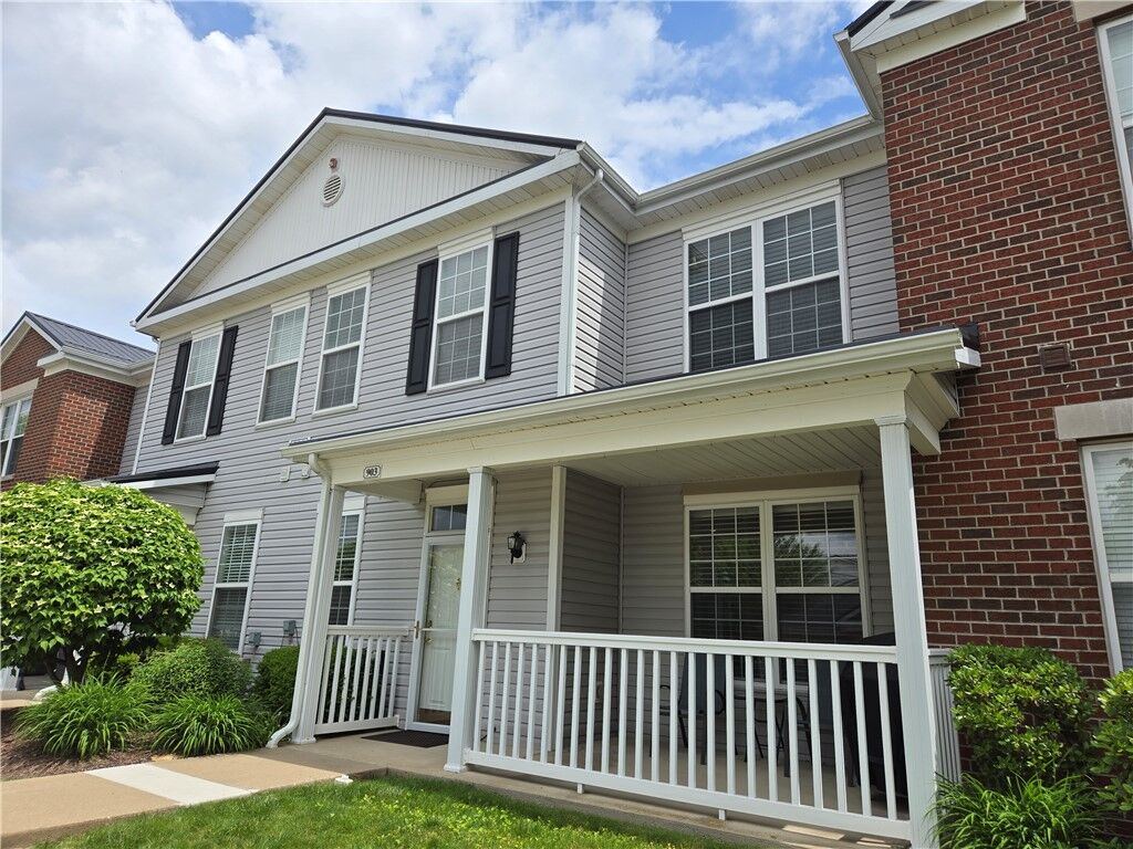 Property Photo:  903 Sonie Dr  PA 15143 