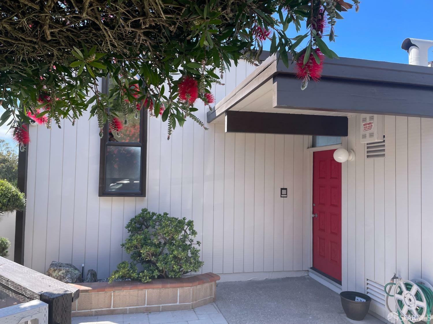 Property Photo: 88 Cameo Way CA 94131