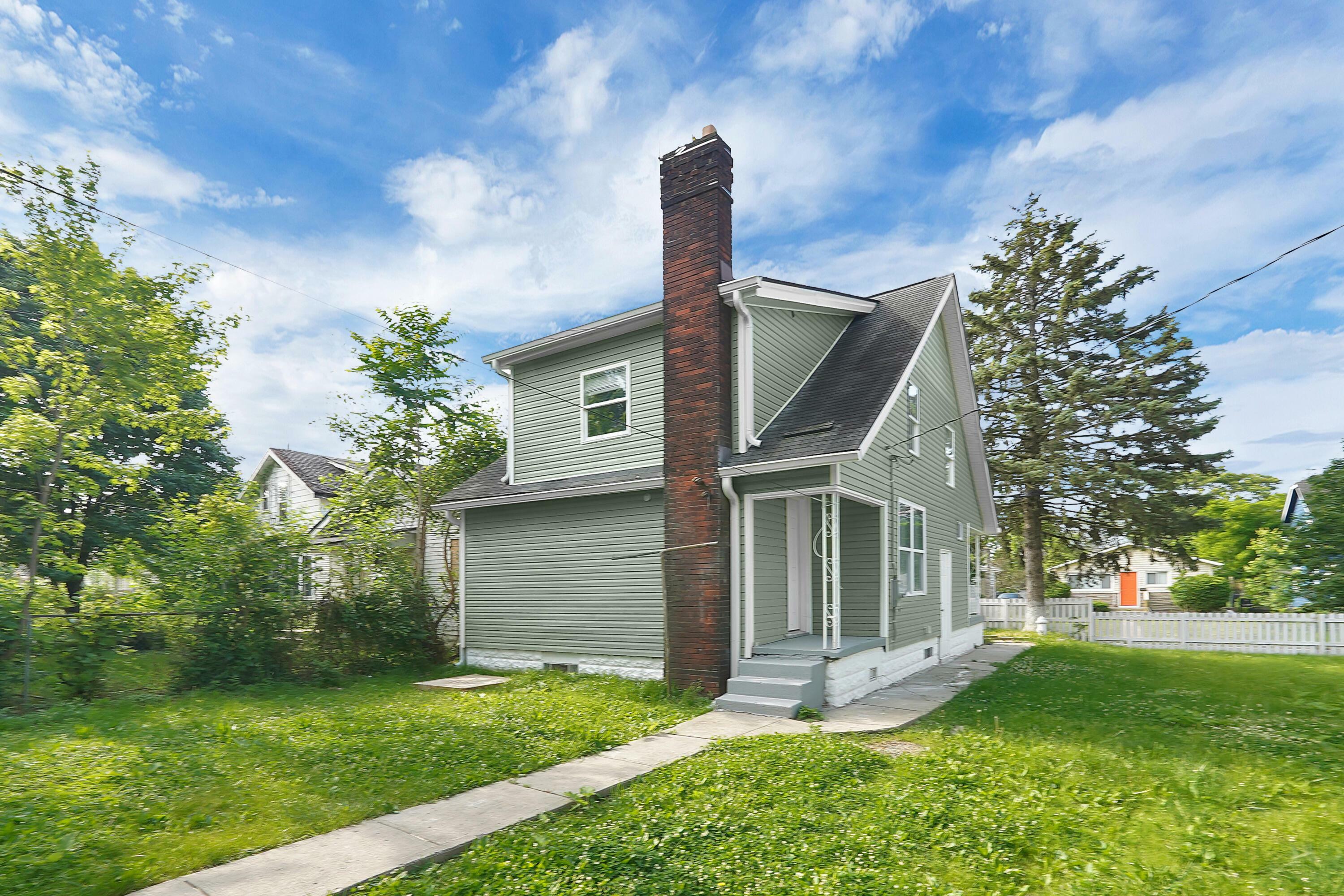 Property Photo:  1010 Olmstead Avenue  OH 43201 