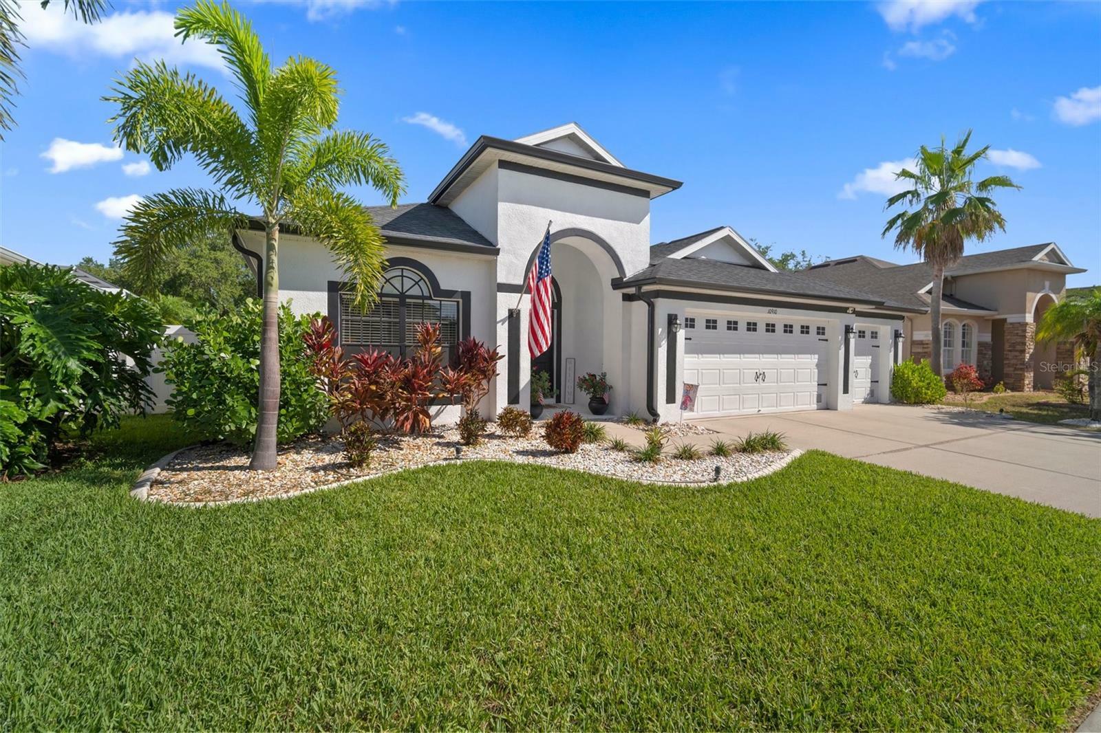 Property Photo: 10910 Australian Pine Drive FL 33579