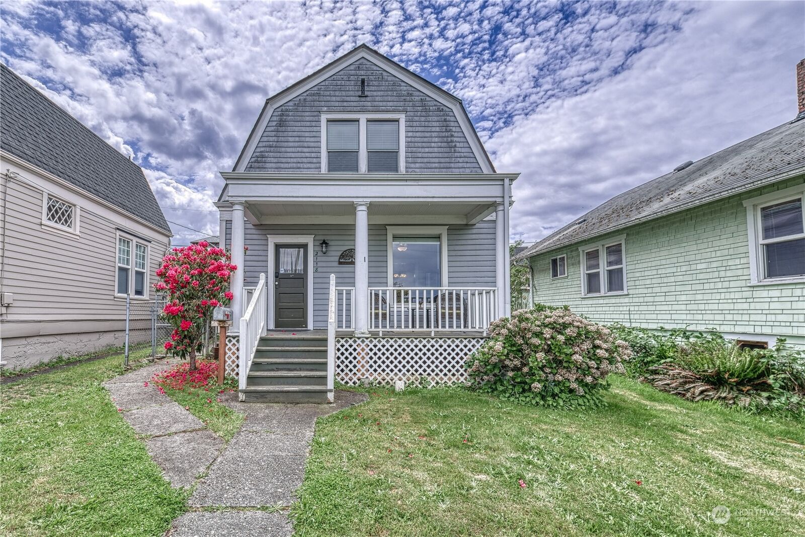 2 bed Tacoma home for sale: 2118 N 29th Street, Tacoma, WA 98403
