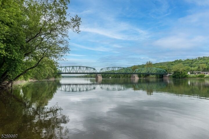 93 Spring Garden St  Milford Boro NJ 08848 photo