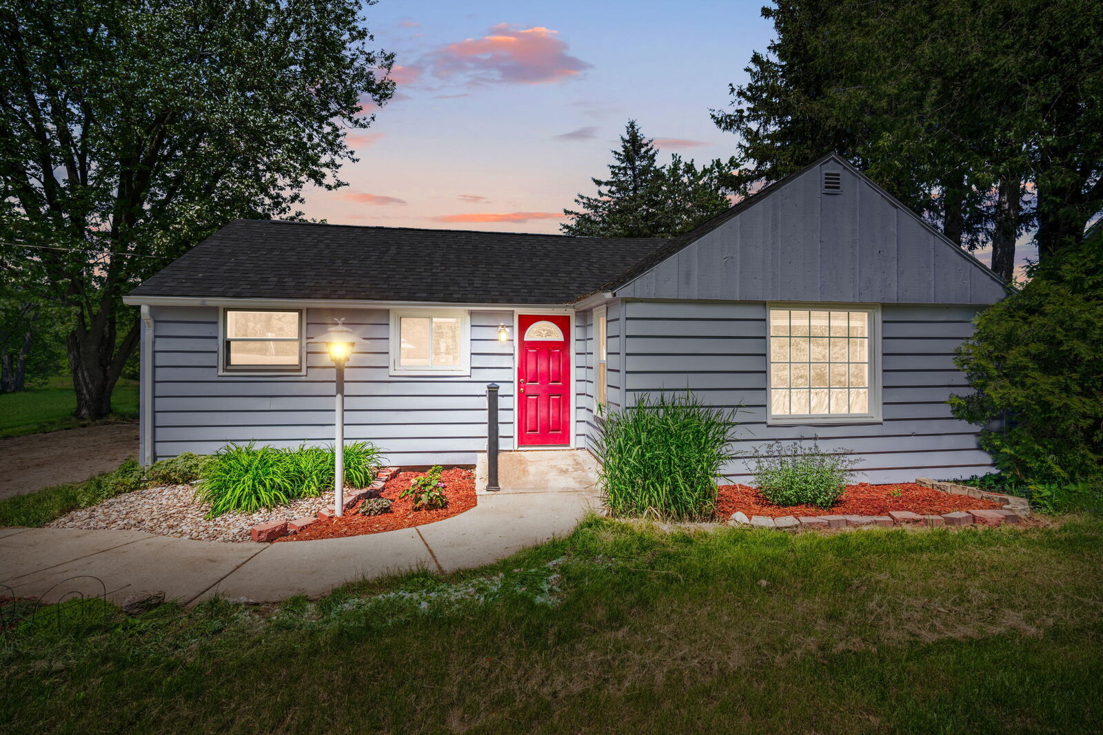 Property Photo: 10853 E Willow Dr WI 53190