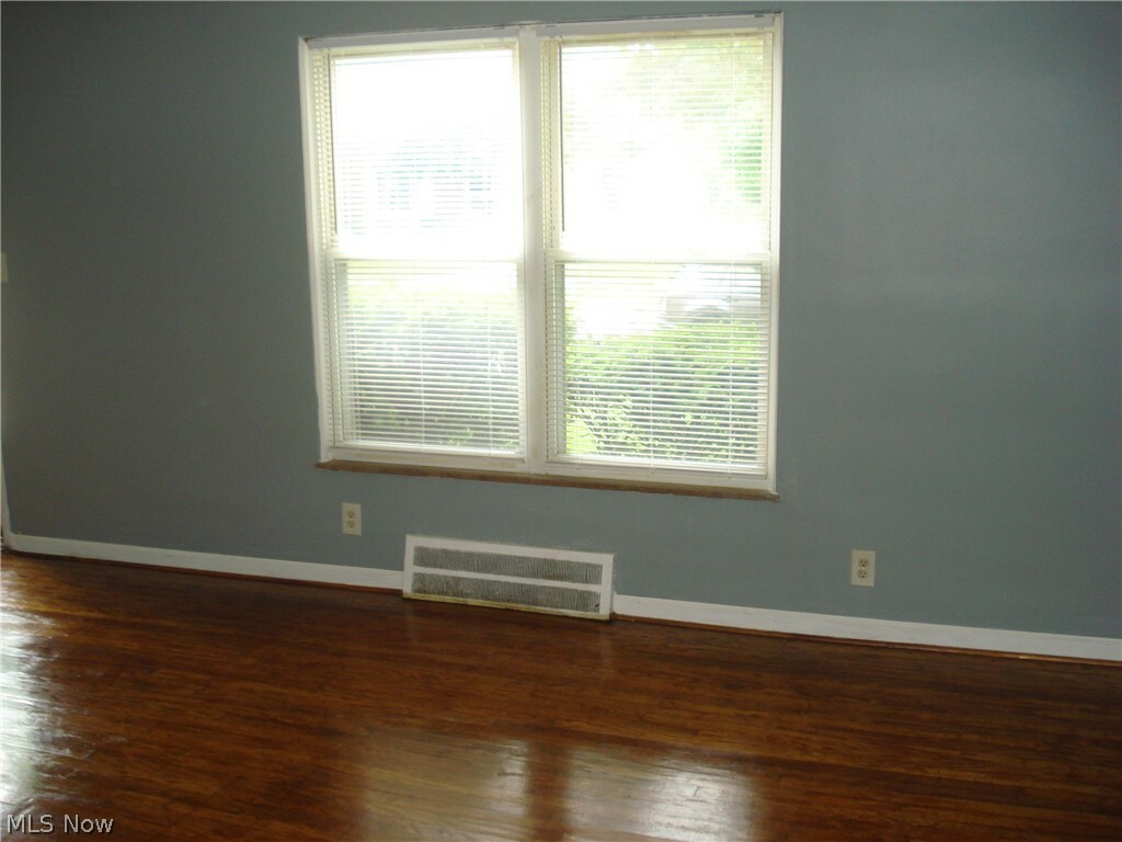 Property Photo:  21150 Morris Avenue  OH 44123 