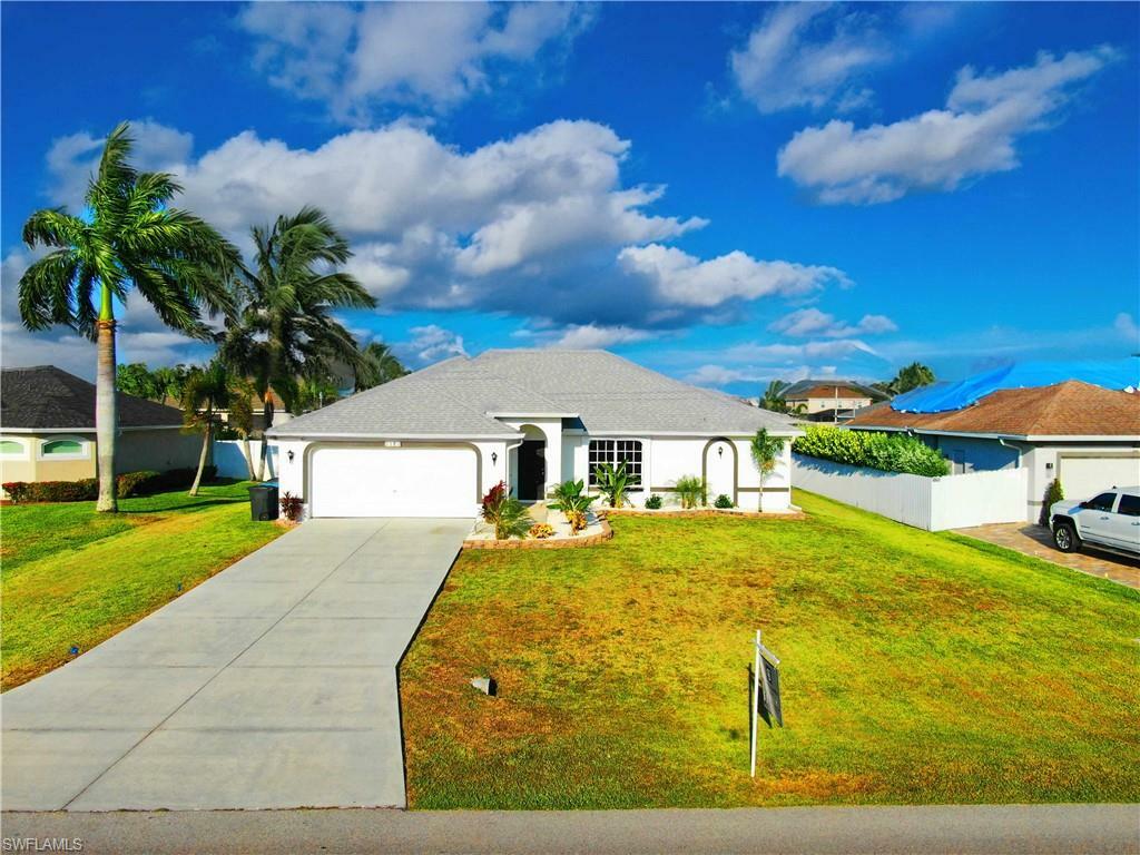 Property Photo:  2101 SW 20th Ave  FL 33991 