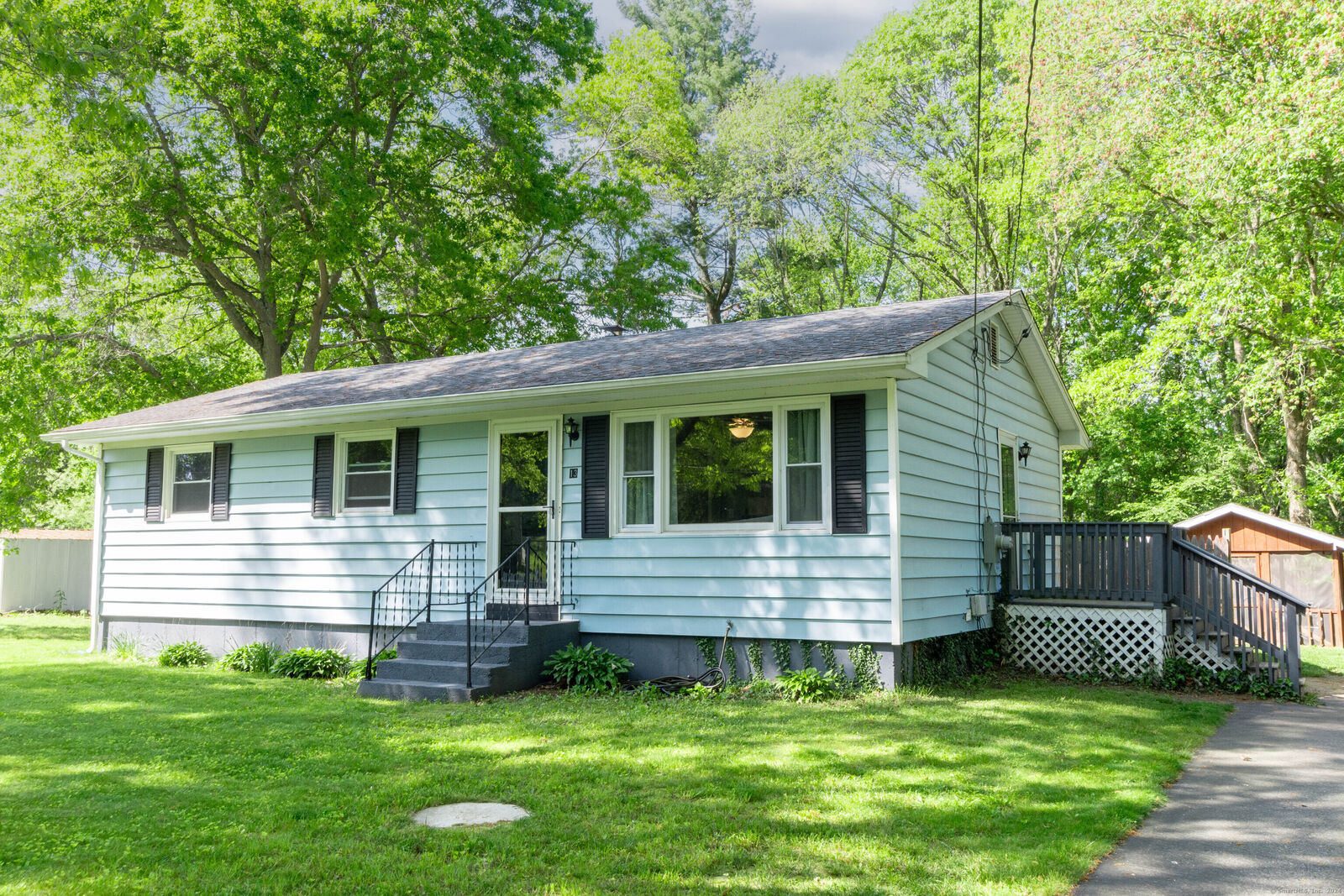 Property Photo:  13 South Street  CT 06374 