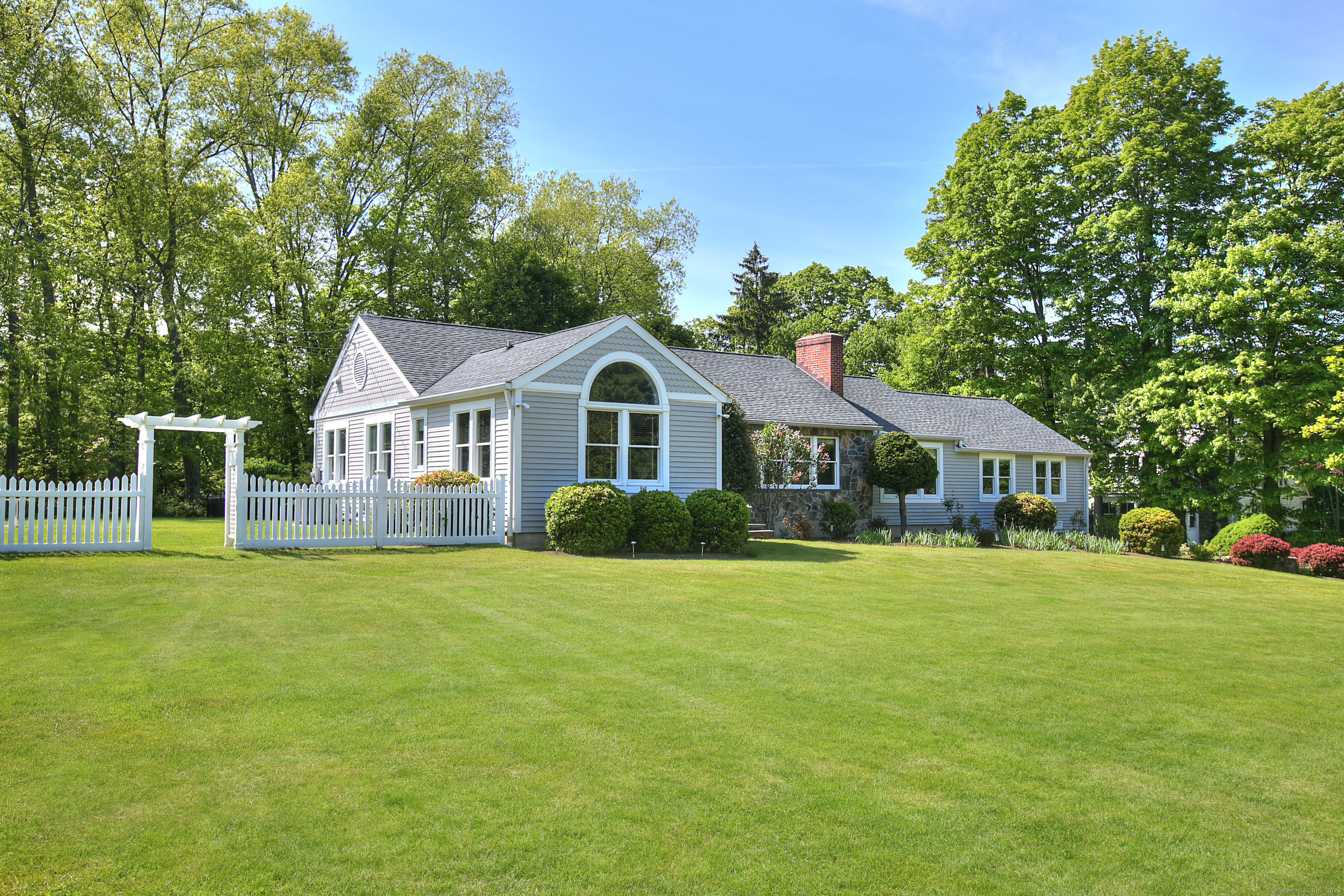 Property Photo: 6 River Oaks Road CT 06880