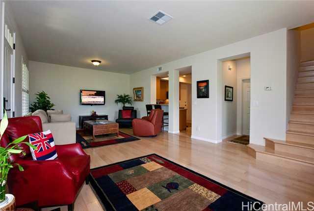 Property Photo:  520 Lunalilo Home Road V3404  HI 96825 