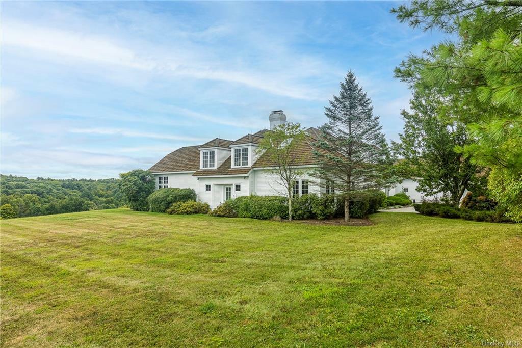Property Photo:  371 Schultzville Road  NY 12514 