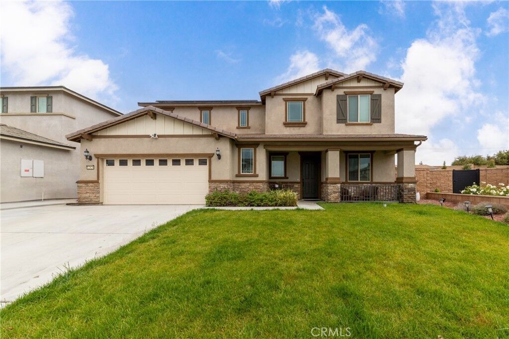 Property Photo:  12826 Shorthorn Drive  CA 92880 