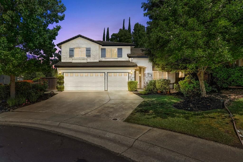 Property Photo: 4908 Dartford Place CA 95746
