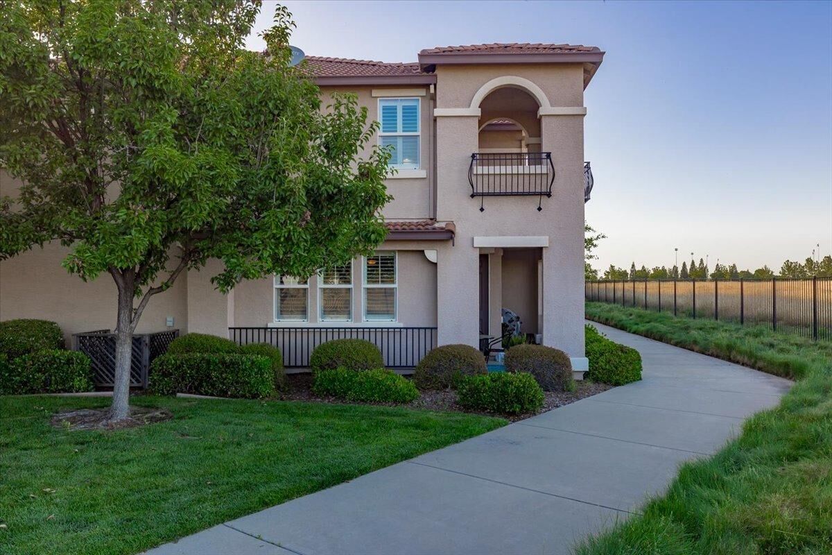 Property Photo: 1300 Hudson Circle CA 95648