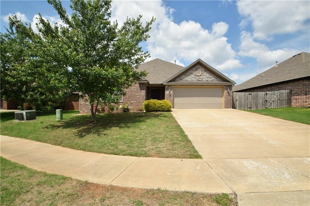 3106 SW Oakleigh Road  Bentonville AR 72713 photo