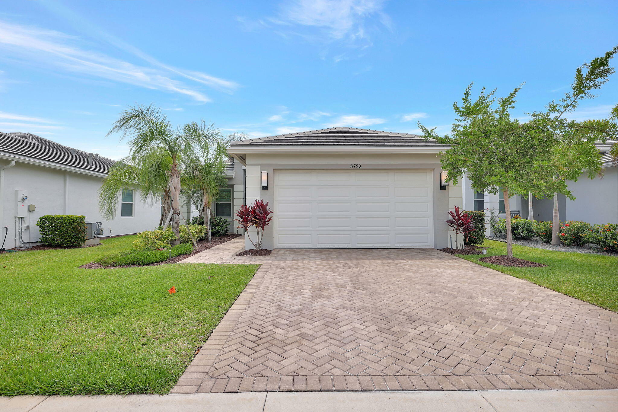 Property Photo:  11750 SW Lagoon Lane  FL 34987 