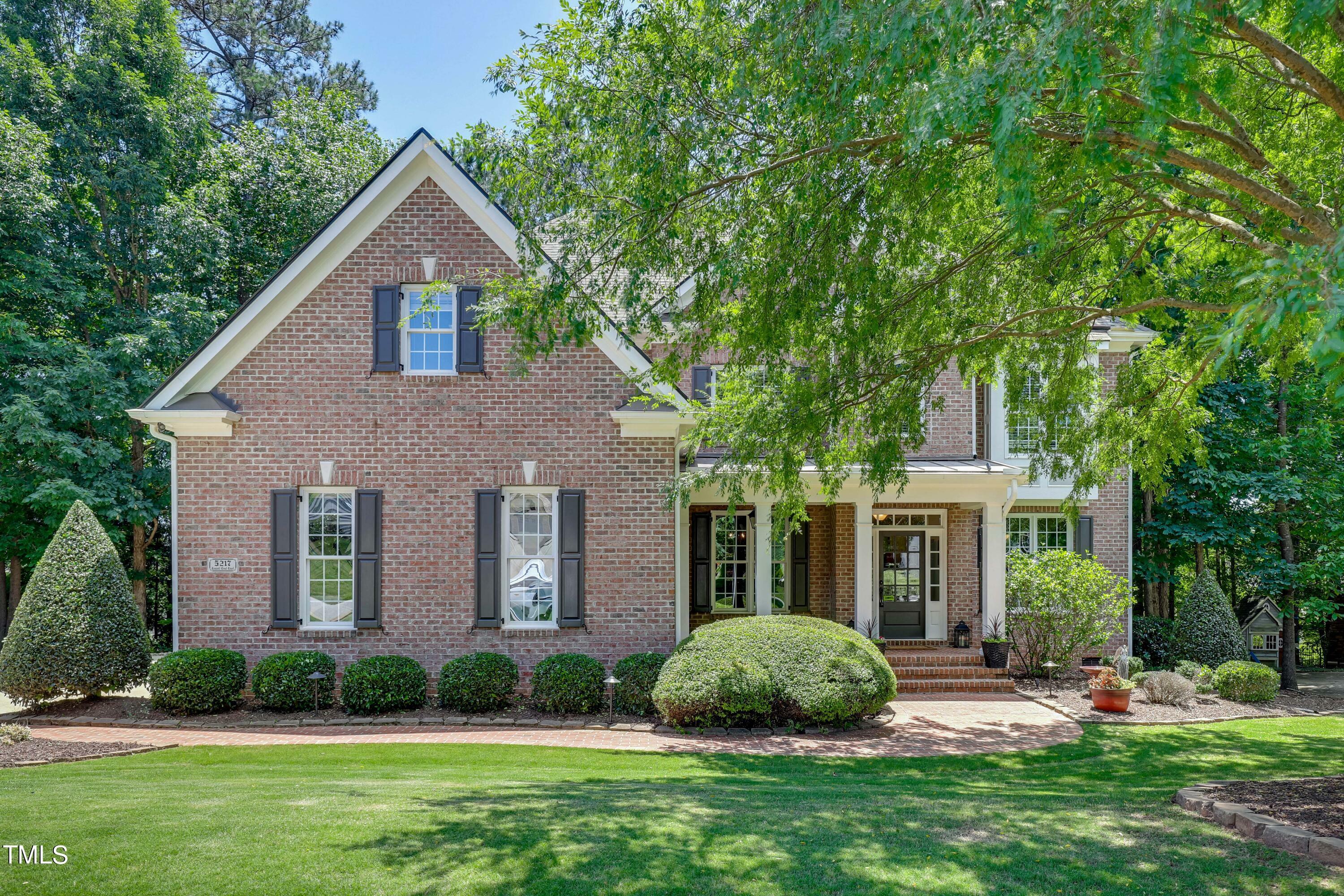 Property Photo:  5217 Roswellcrest Court  NC 27539 