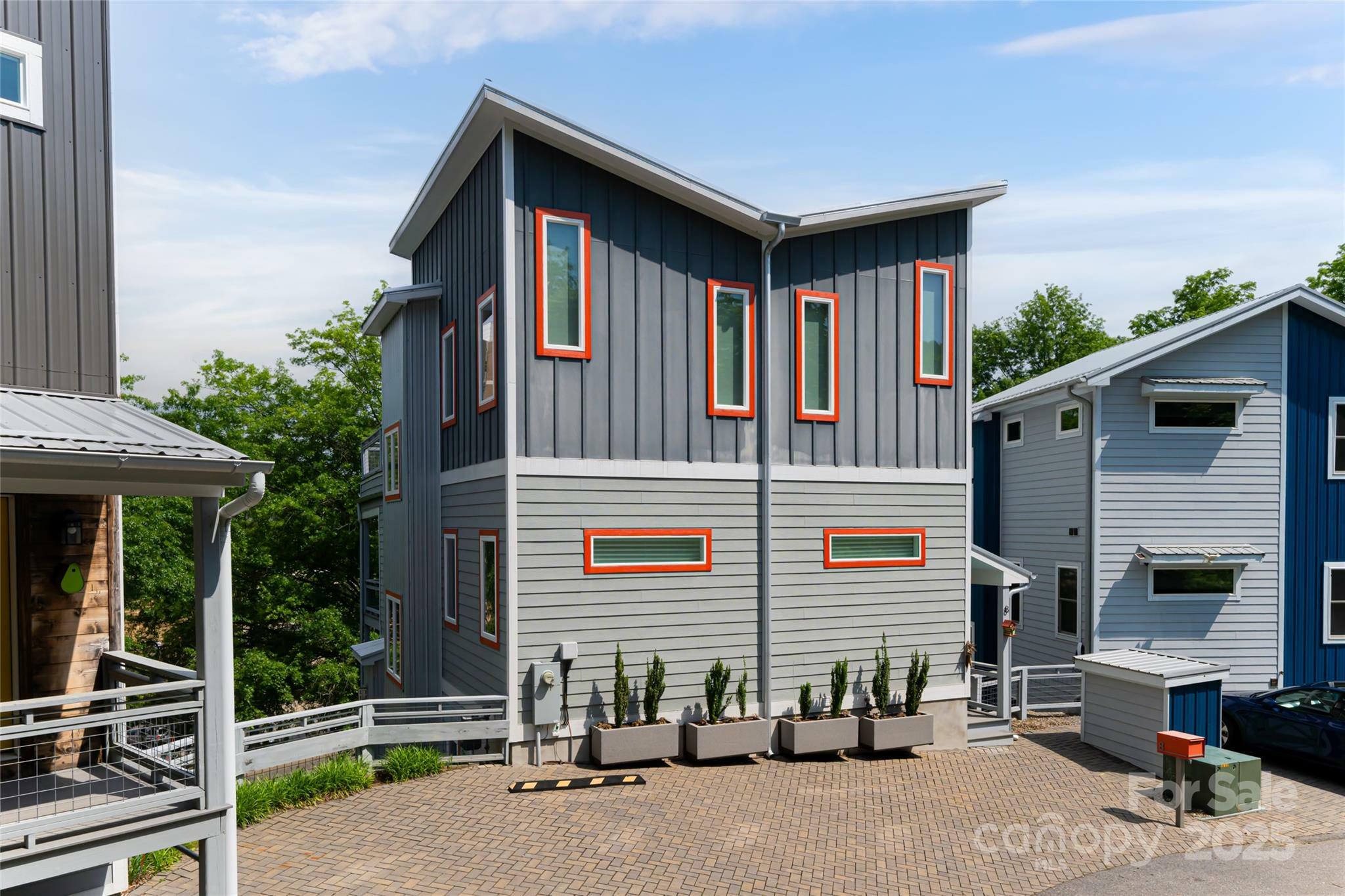 Property Photo: 8 Birdhouse Row NC 28801