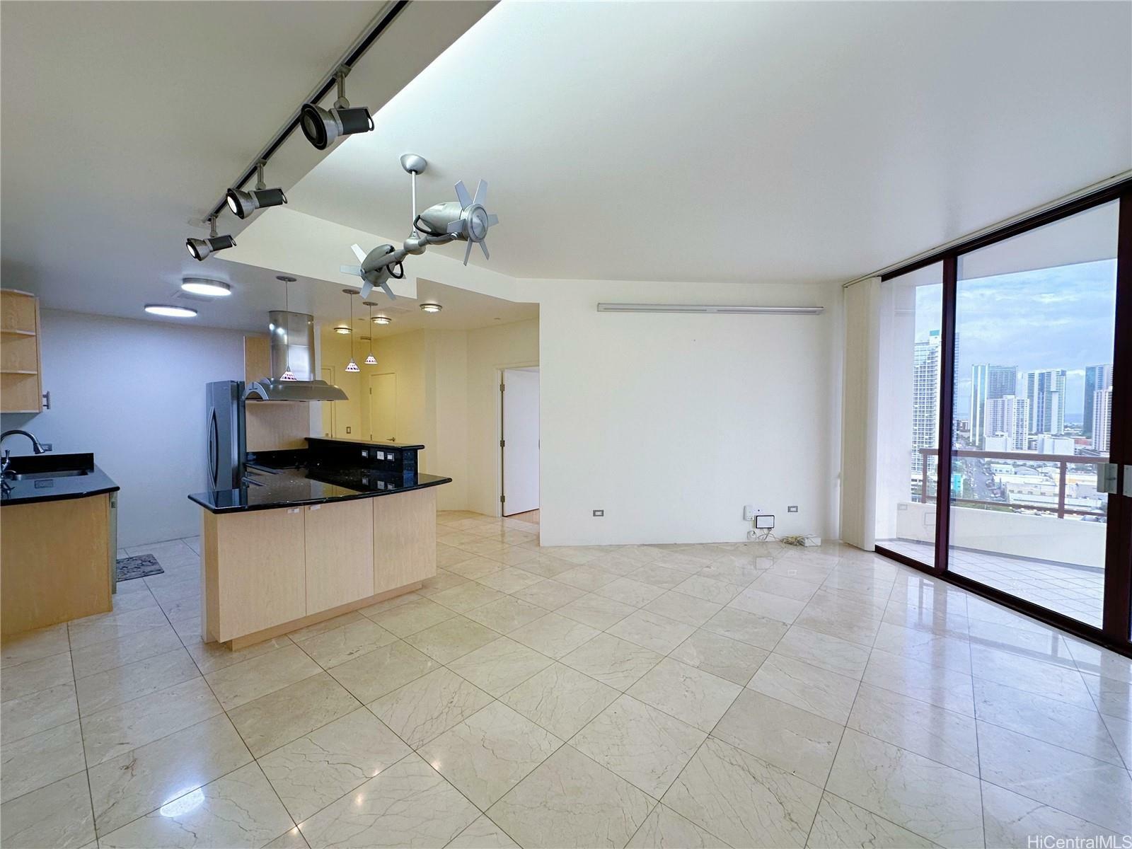 Property Photo:  725 Kapiolani Boulevard 2002  HI 96813 