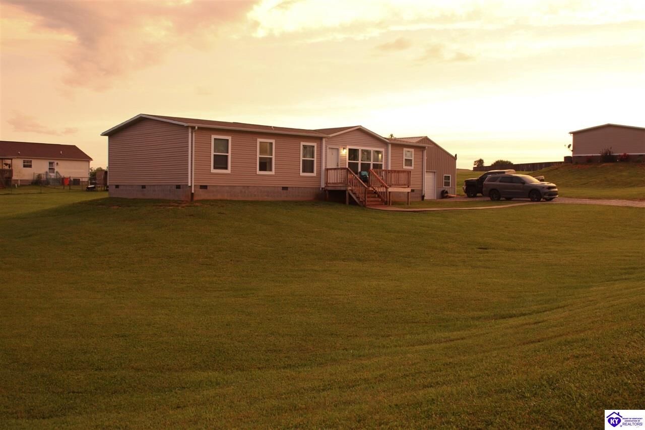 Property Photo:  59 Limestone Lane  KY 40162 