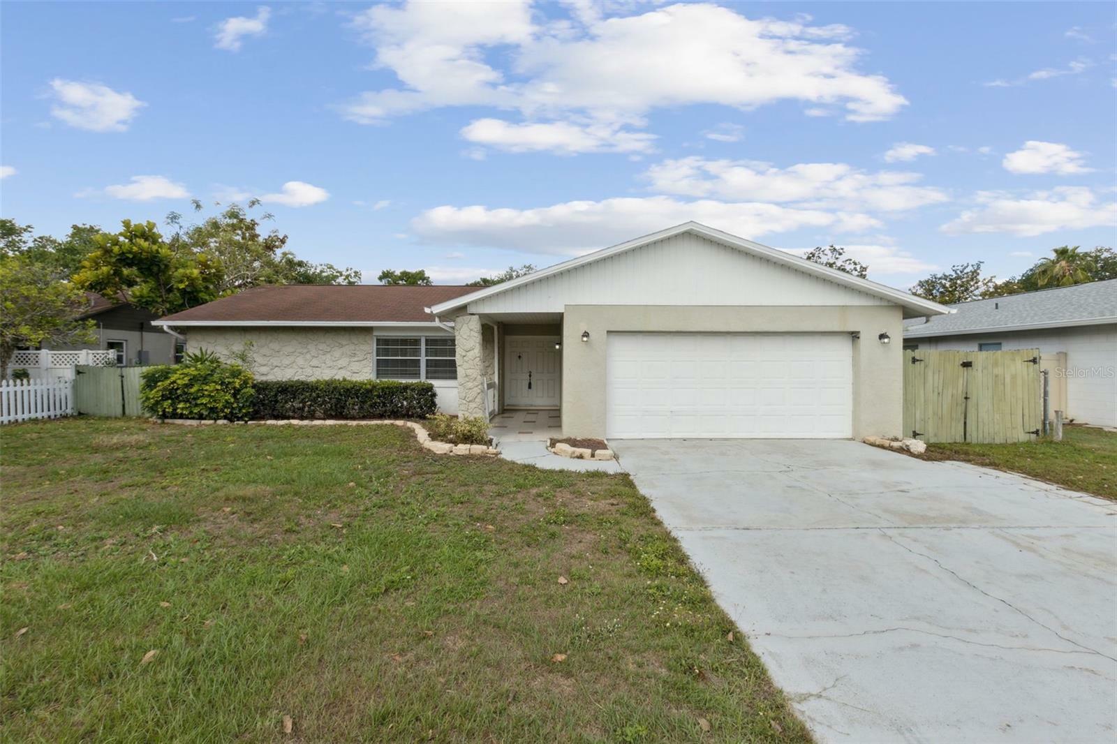 Property Photo:  7410 Betty Street  FL 32792 