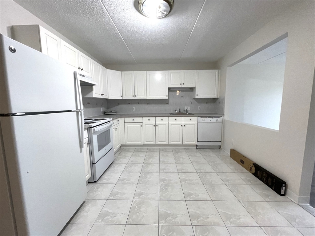 Property Photo: 580 Salem Street 20 MA 01880