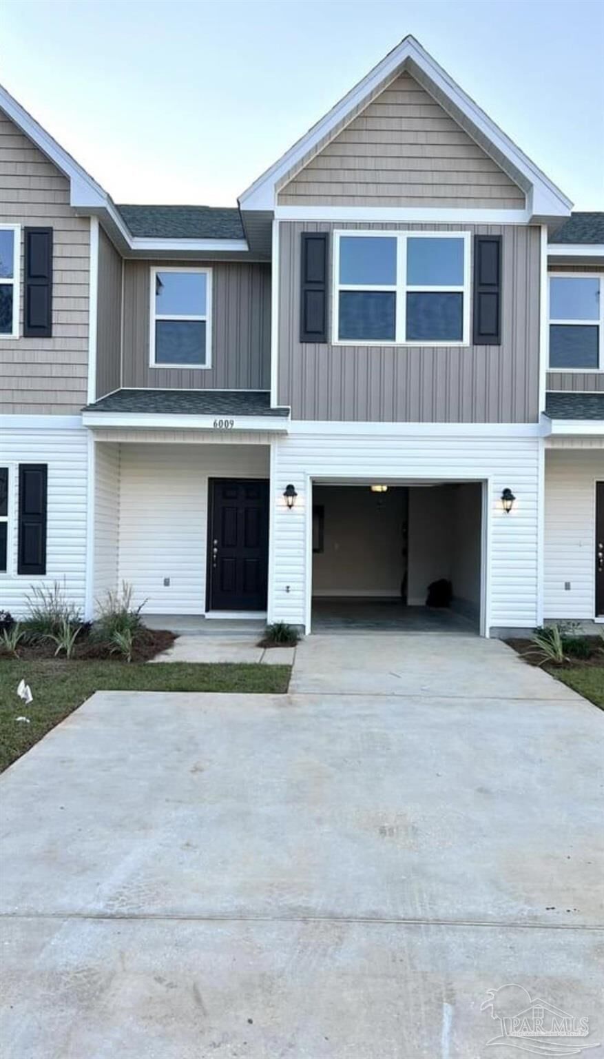 Property Photo:  6009 Brylex Ln 11B  FL 32526 
