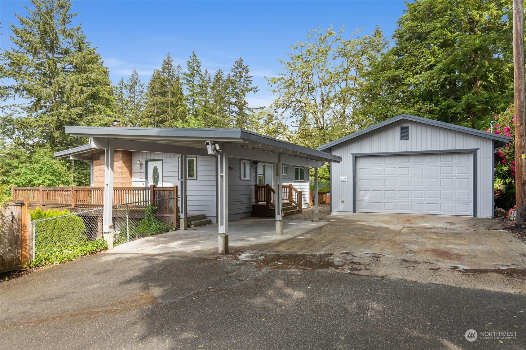 Property Photo: 18308 SE 145th Street SE WA 98059