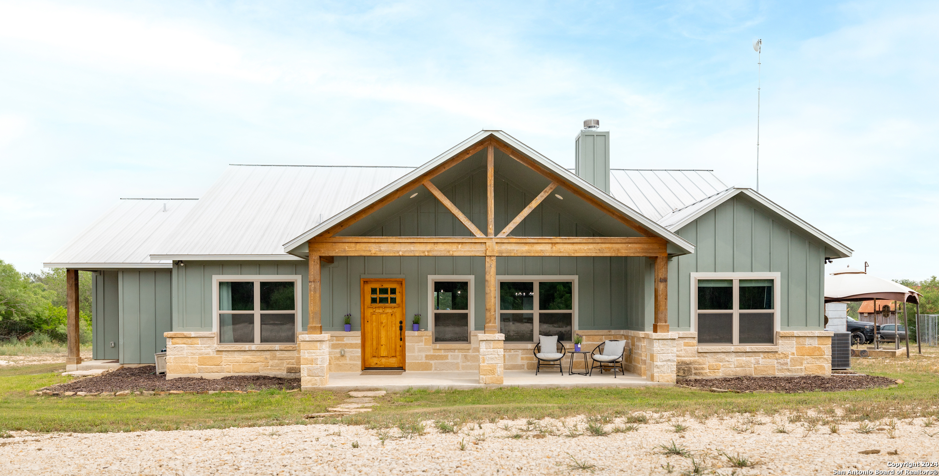 Property Photo:  829 County Road 351  TX 78861 