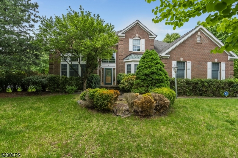 Property Photo:  7 Bridle Way  NJ 08876 