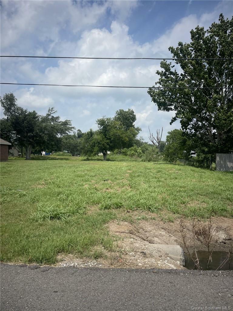 Property Photo: 6006 Nobie Lane LA 70605