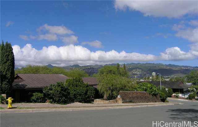 Property Photo:  4002 Makalike Place  HI 96816 