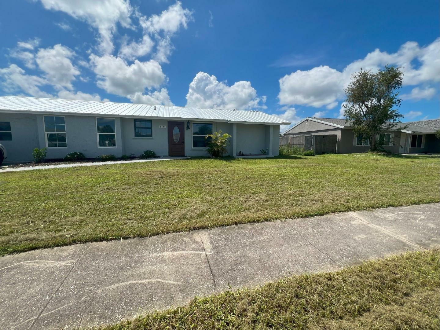 Property Photo: 8147 Chesebro Avenue FL 34287