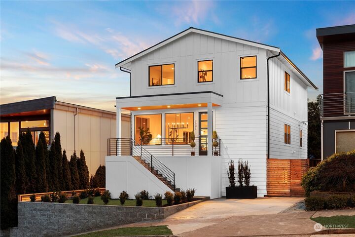 Property Photo: 2501 E Ward Street WA 98112