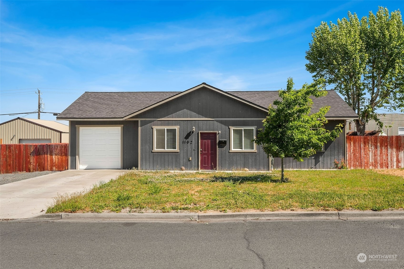 1102 E Terrace Avenue  Moses Lake WA 98837 photo