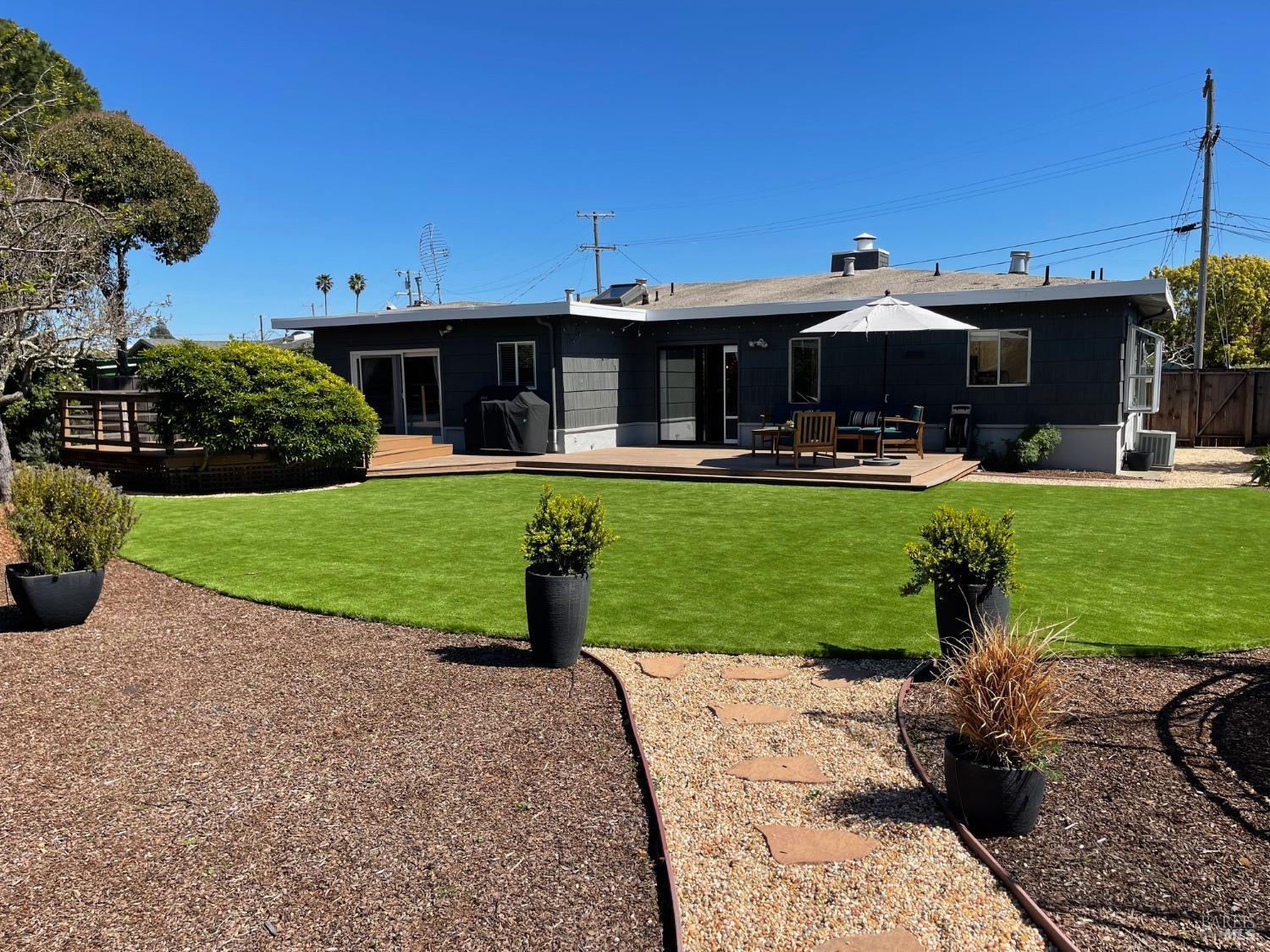 Property Photo: 35 Chickasaw Court CA 94925