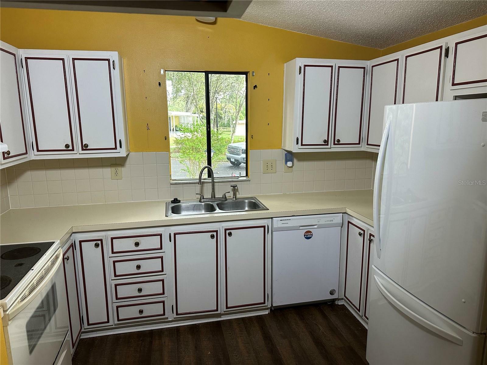 Property Photo:  1833 Holly Lane  FL 32159 