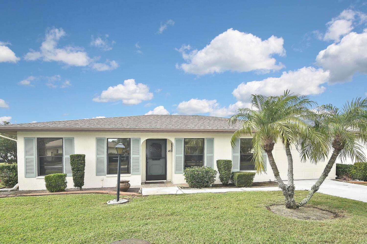 Property Photo:  737 Vivienda West Boulevard 26  FL 34293 