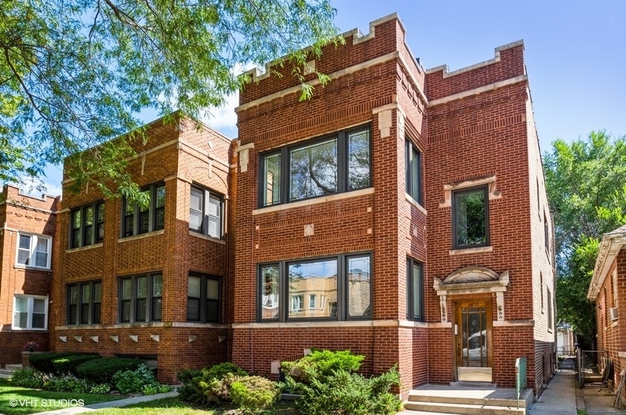 Property Photo:  5637 N Talman Avenue  IL 60659 