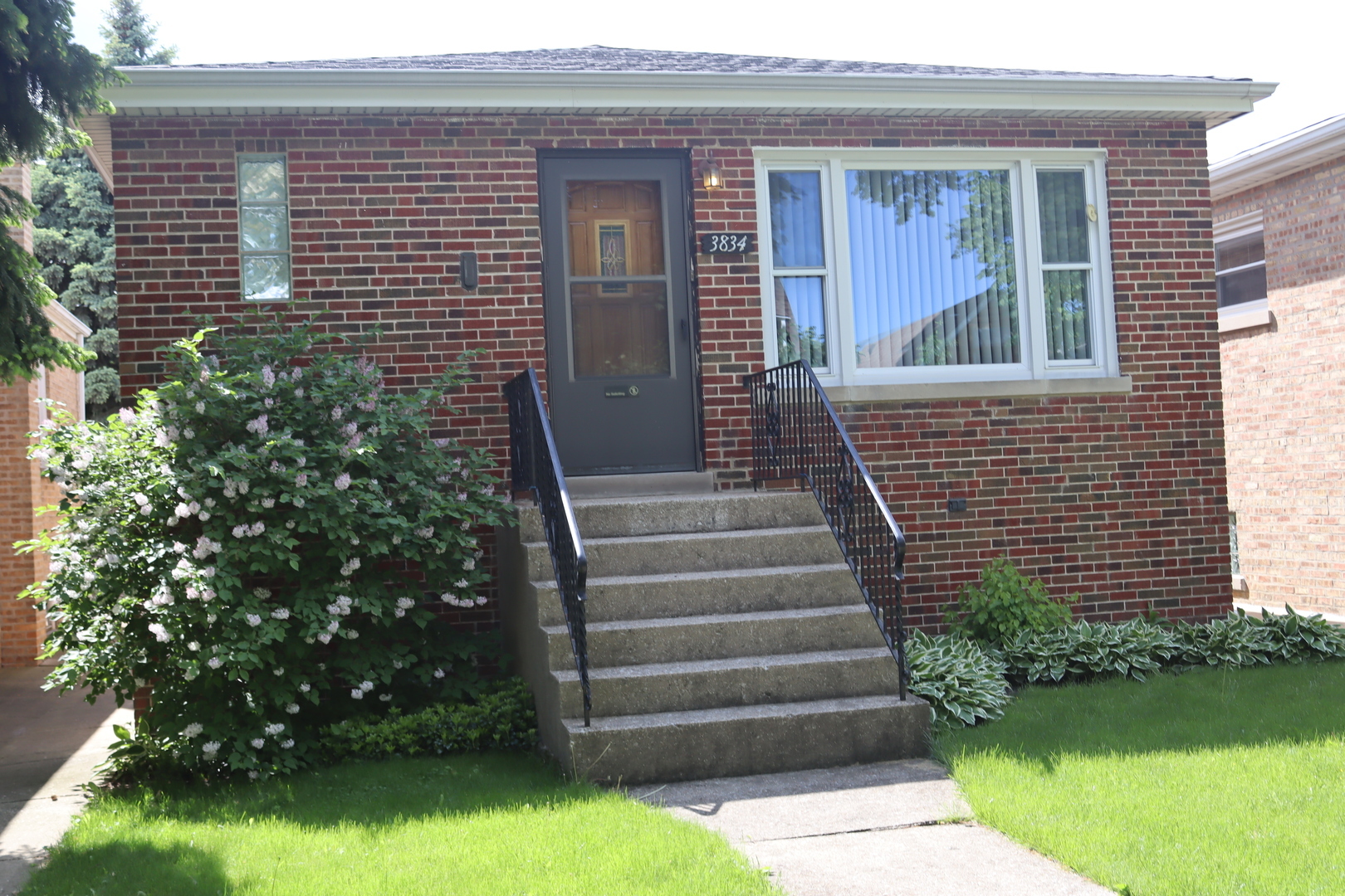 Property Photo:  3834 N Oketo Avenue  IL 60634 