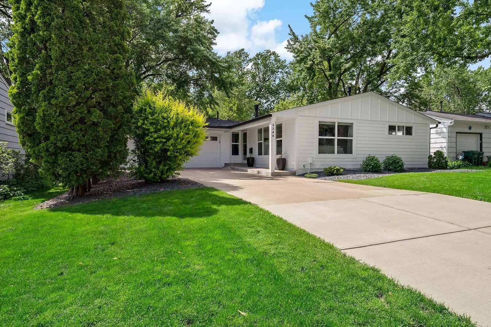 Property Photo:  3344 Zarthan Avenue S  MN 55416 