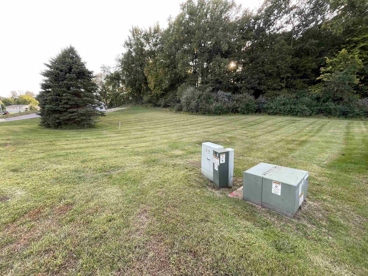 Property Photo:  122/124 Stoney Ridge Road  WI 54971 