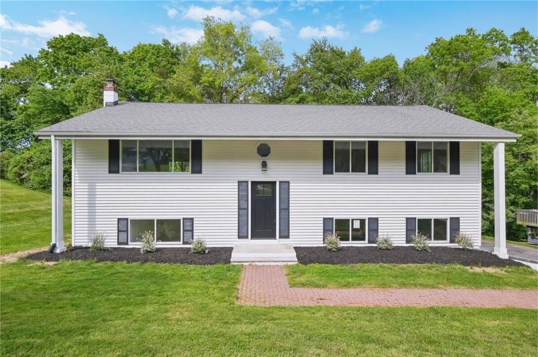 Property Photo:  26 Kendell Drive  NY 12590 