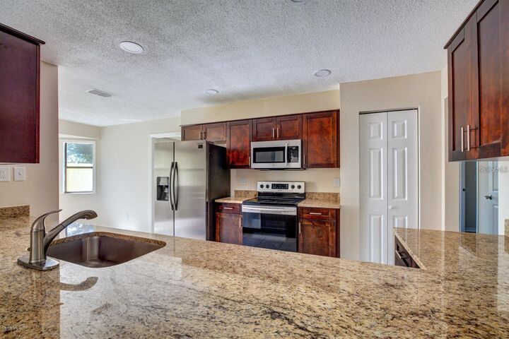 Property Photo:  27 Pine Run  FL 34472 