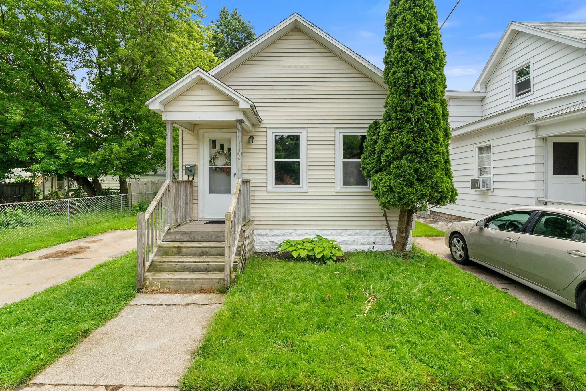 Property Photo:  1114 Church Street  MI 48060 2817 