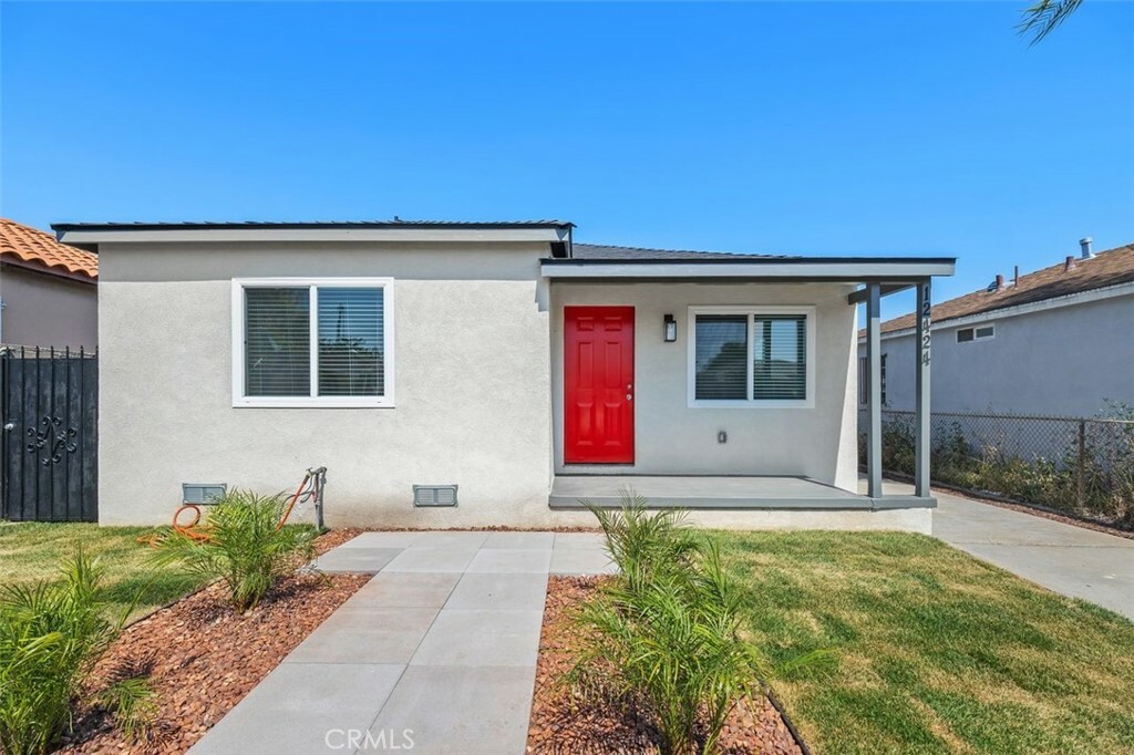 Property Photo:  12424 S San Pedro Street  CA 90061 