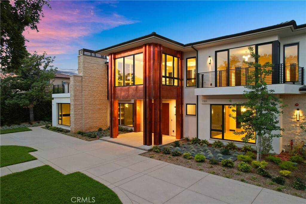 Property Photo: 701 Anoakia Lane CA 91006