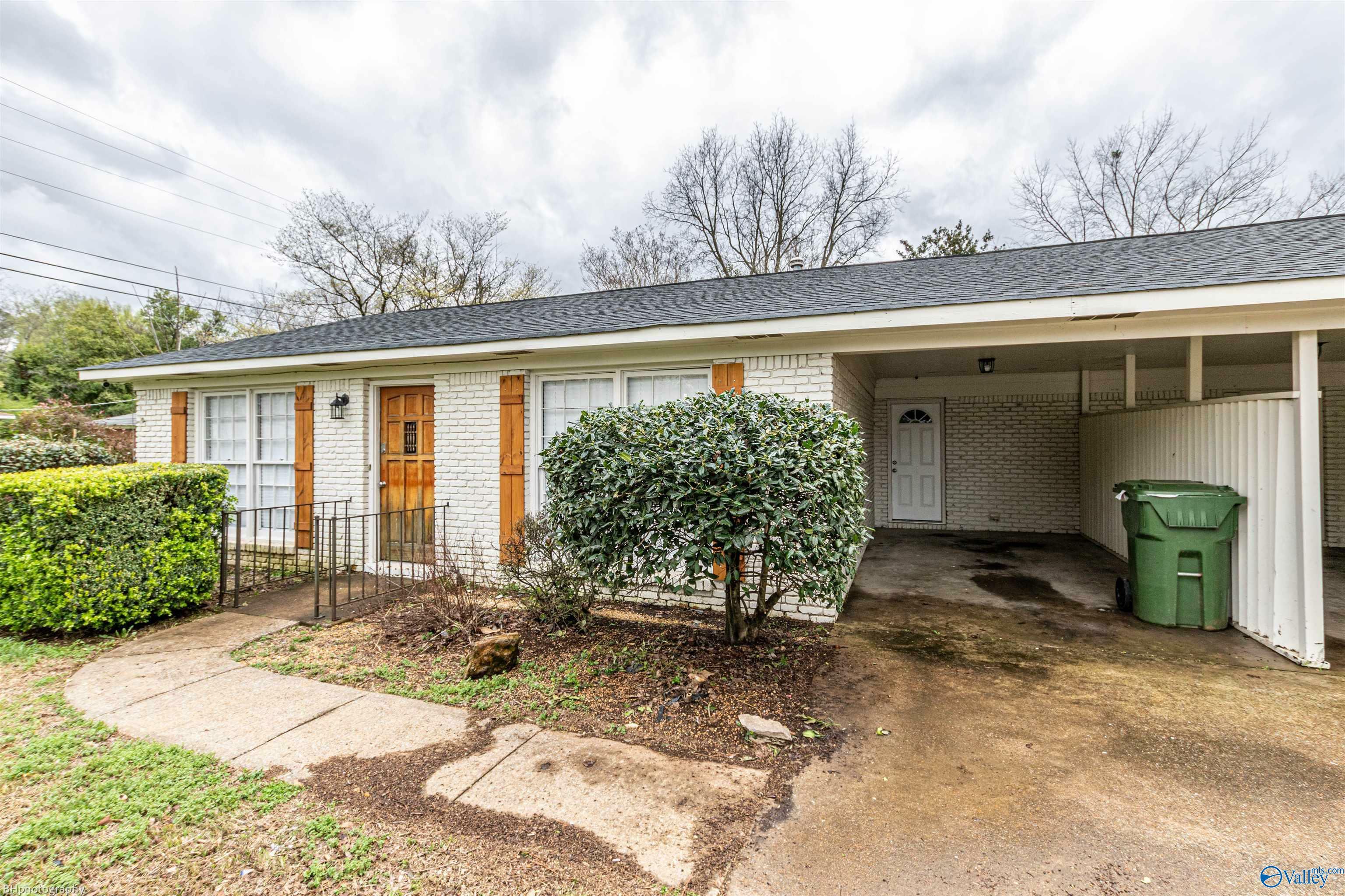 Property Photo:  2816 SW Hood Road  AL 35805 