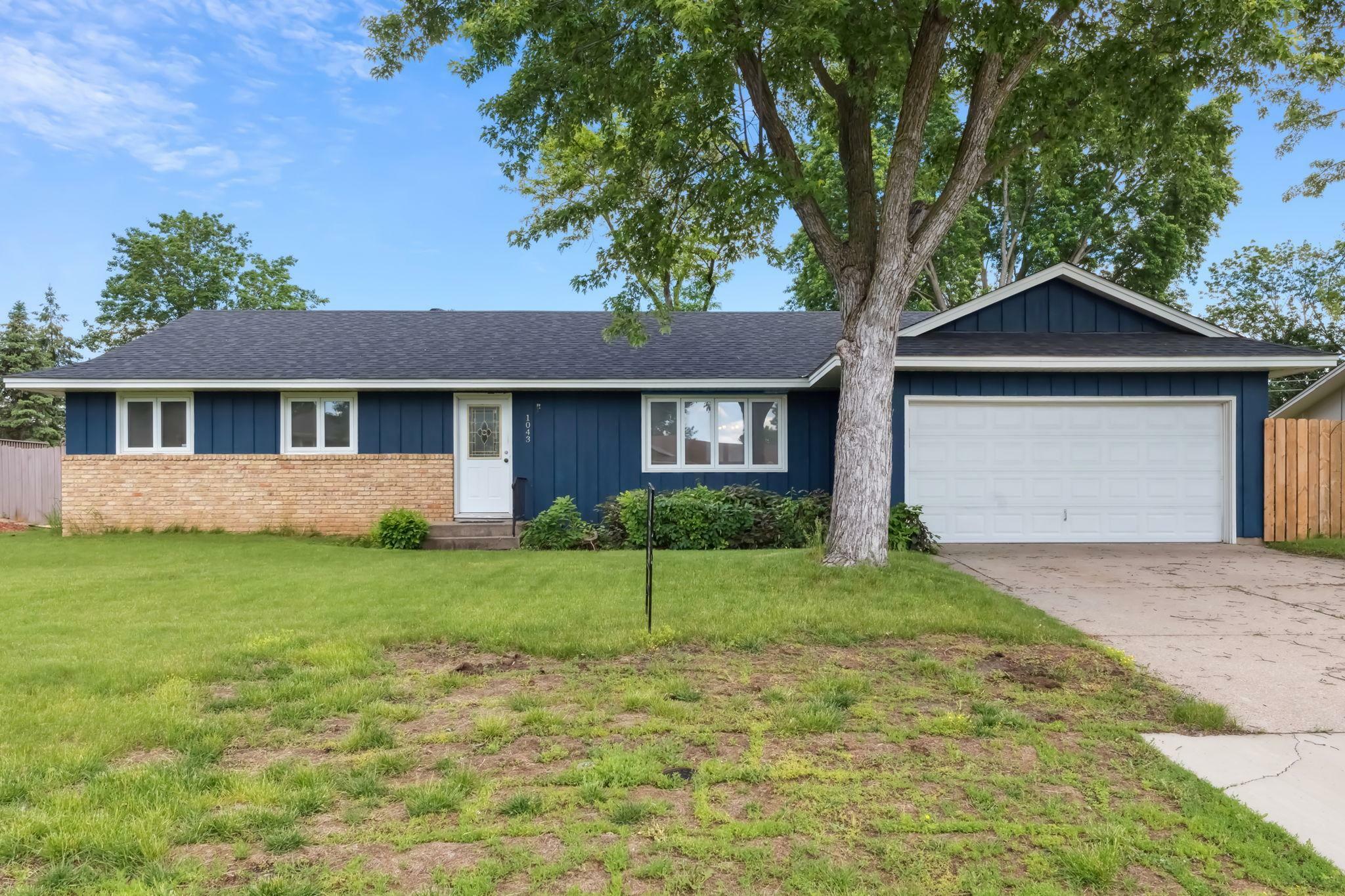 Property Photo:  1043 Ramsdell Drive  MN 55124 