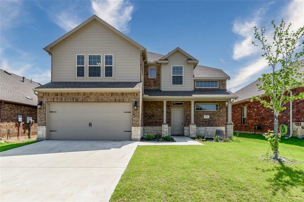 Property Photo: 10326 Thunderwood Drive TX 76227