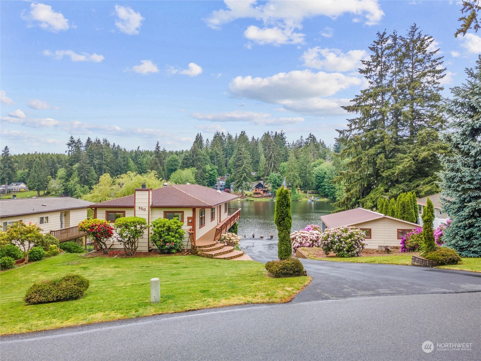 Property Photo:  550 SE Crescent Drive  WA 98584 