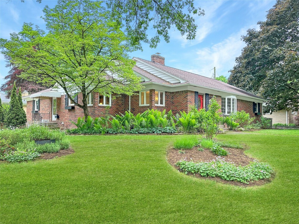 Property Photo: 2239 S Shore Drive PA 16505